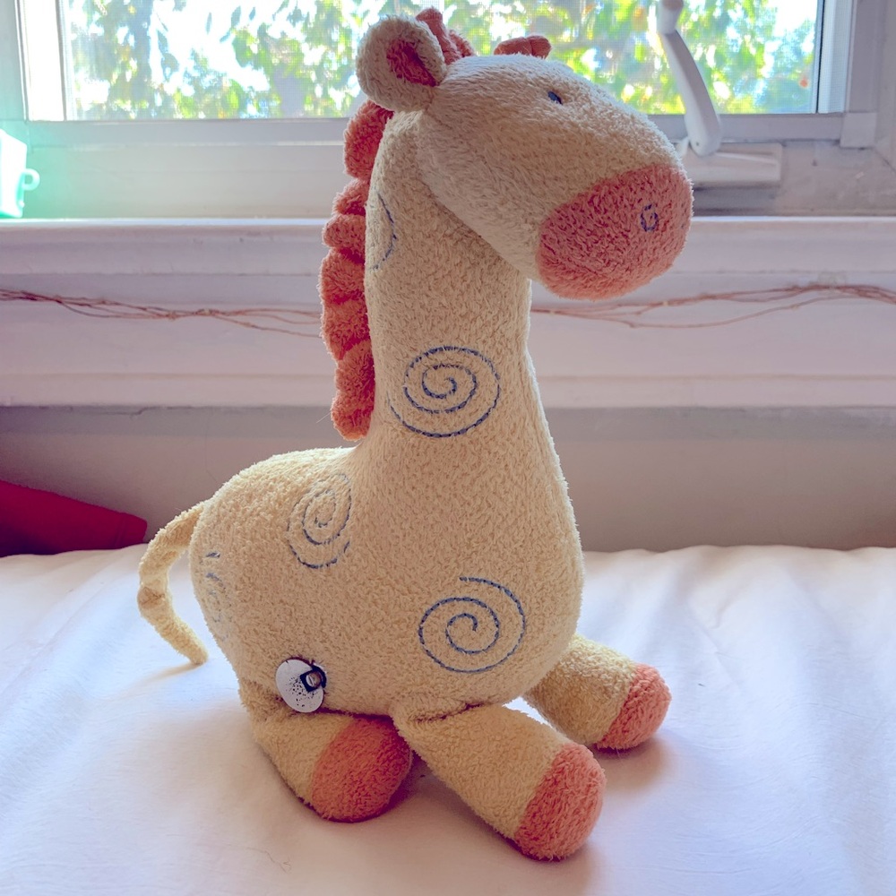 Rare Vintage Musical Giraffe. Swaying Wind Up toy.